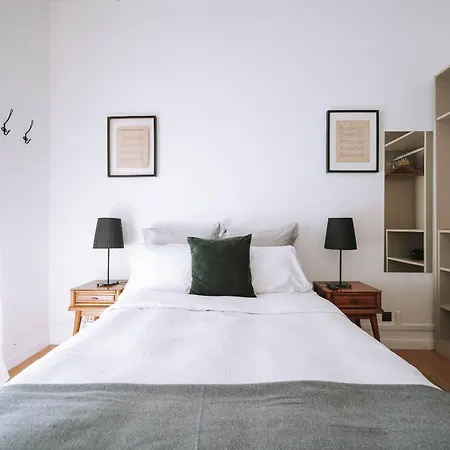 House Sao Bento בית הארחה