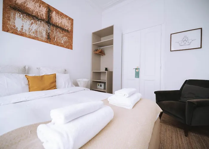 Gasthuis House Sao Bento 2*