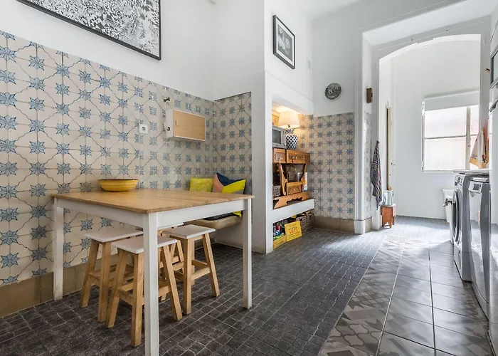 Gasthuis House Sao Bento 2*