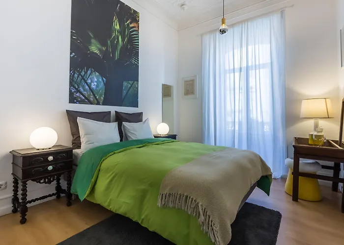 Gasthuis House Sao Bento 2*